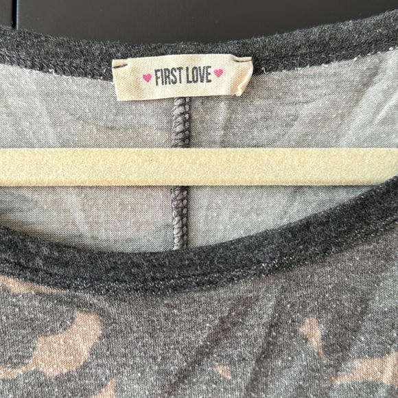 Size XL | Camo Print Oversized Top | boxy wide fit - Picture 2 of 4